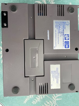 Consola de juegos NES +￼Mando Nintendo NES