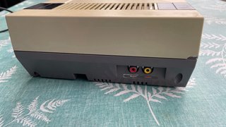 Consola de juegos NES +￼Mando Nintendo NES