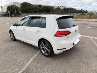 VW Golf 7.5 R-Line 2.0 TDI 150CV DSG - NACIONAL -