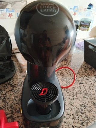 Cafetera Dolce Gusto Delonghi Negra