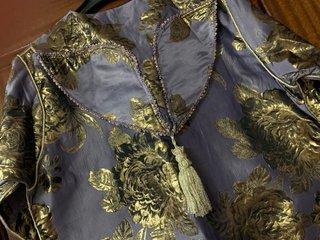 Chilaba morada y dorada talla única