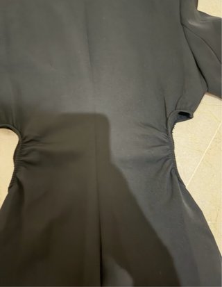 Mono blazer negro con botones joya