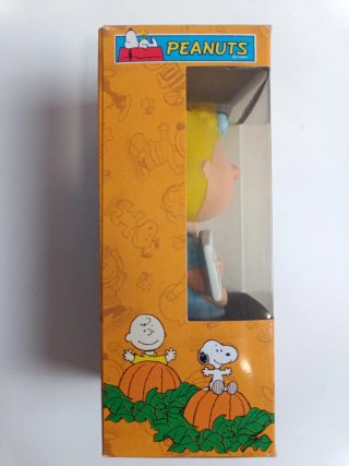 Sally Peanuts Bobble-Head Welcome Great Pumpkin