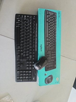 Teclado y Ratón Inalámbrico Logitech MK270