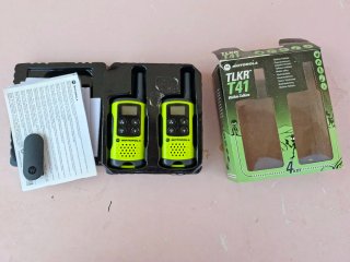 2 Walkie Talkies Motorola Verdes