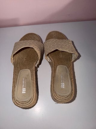 Sandalias de esparto beige y marrón