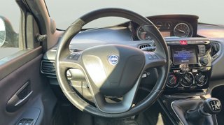 Lancia Ypsilon 1.2 Platinum Evo II 51 kW (69 CV)