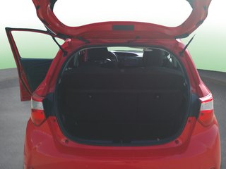 Toyota Yaris 1.5 Active 82 kW (111 CV)