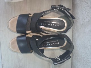 Sandalias cuña negras y beige sin estrenar