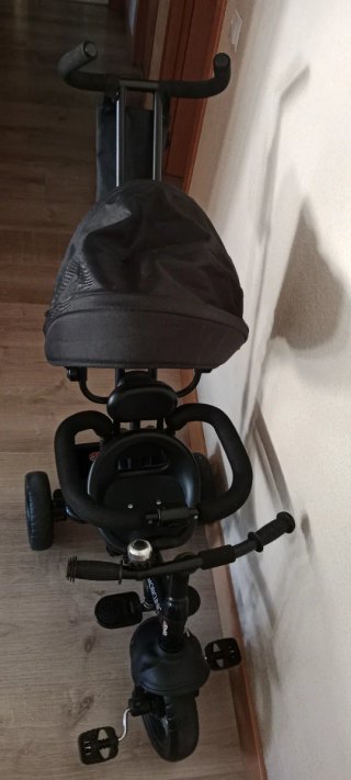 Triciclo infantil negro