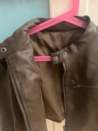 Chaqueta SHEIN efecto piel marrón Talla S