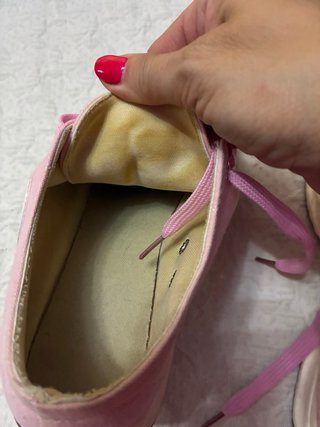 Zapatillas lona rosa con cordones