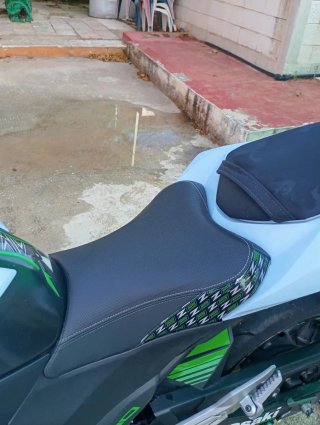 Kawasaki Z800e - Muy equipada