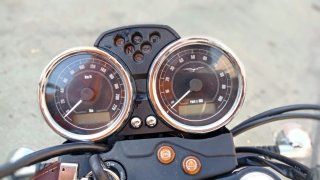 Moto Guzzi V7 Stone