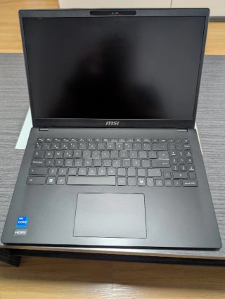 Portátil MSI Modern 15 H C13M-082XES