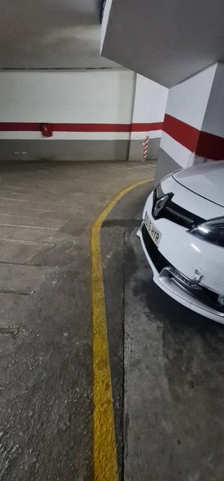 ALQUILO GARAJE 16m2 + TRASTERO 4m2 junto Carrefour