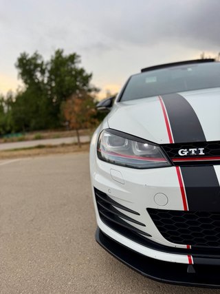 Volkswagen Golf MK7 GTI DSG