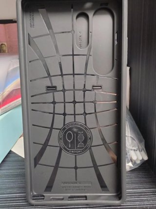Funda Spigen S25 Ultra Nueva 20€ AMAZON