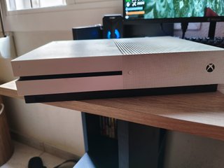 Xbox One S 1TB Blanca + Mando + Juegos