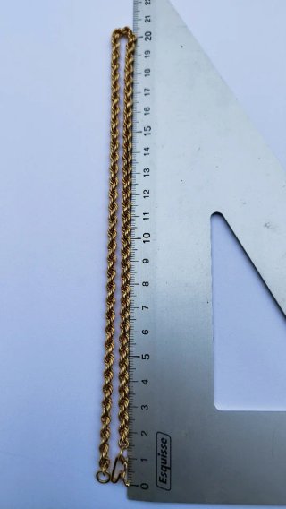 Gargantilla de oro estilo soga