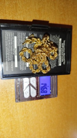 Gargantilla de oro estilo soga