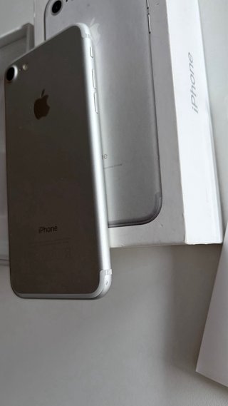 iPhone 7 32GB Plata Batería 73%