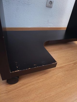 Mesa escritorio con ruedas y bandeja extraíble