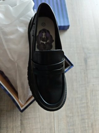 Mocasines niña negros talla 37 nuevos.