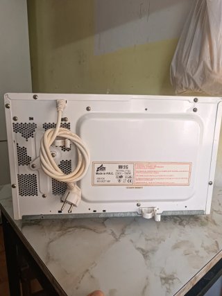 Microondas blanco
