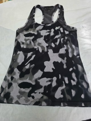 Camiseta deportiva 4F camuflaje