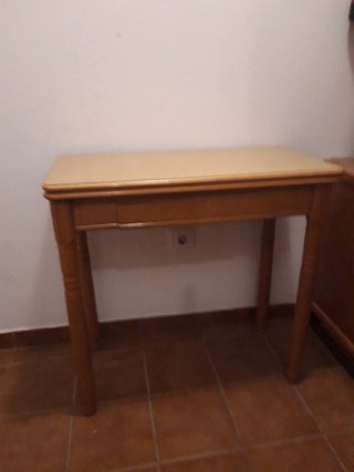 Mesa extensible madera con cajón