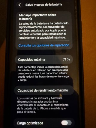 iPhone 11 64GB Rojo