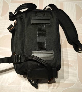 Borsa a tracolla per fotocamera reflex e mirrorless