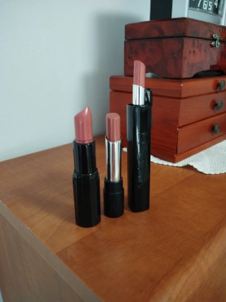 Lote 6 labiales Max Factor y otras marcas