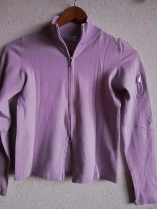 Chaqueta "Zara" cremallera, lila, cómoda, versátil