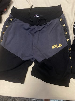 Pantalones cortos Fila negros y grises
