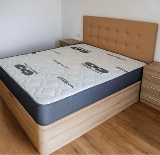 Canapé abatible madera y tela beige