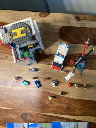 Lego City Hospital Completo