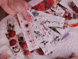 Lote de papelería: marcapáginas y tarjeta