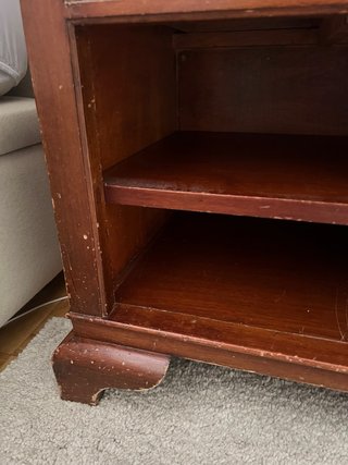 Mesita de noche madera con marquetería mexicana