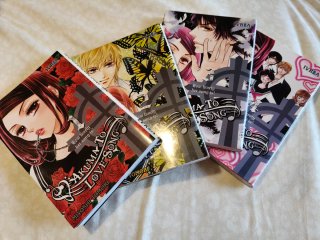 Tomos 1 a 4 del manga Akuma to Love Song