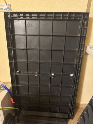 Tavolo da terrazza nero in plastica e rattan