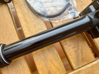 Tija telescópica Contec Nara 30.9 + Mando NUEVA