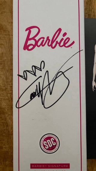 Barbie Signature Champagne Chic autografata e bozzetto