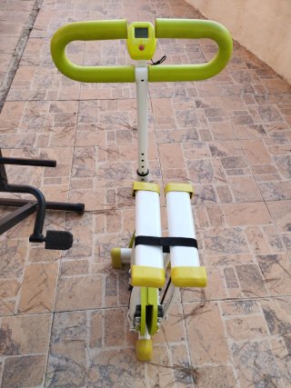 Máquina Gimnasio Total Crunch y máquina aductores