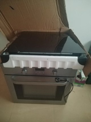 Horno y placa inducción Zanussi