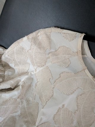 Blusa fiesta dorada y beige de Síntesis T46