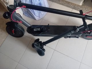 Patín Eléctrico Extreme R9,con sillín y cargador.