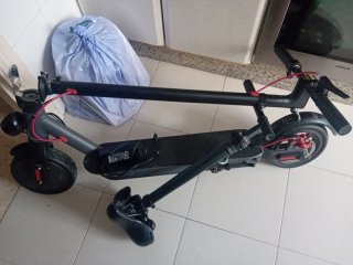 Patín Eléctrico Extreme R9,con sillín y cargador.