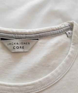 Camiseta blanca con logo gris Jack&Jones